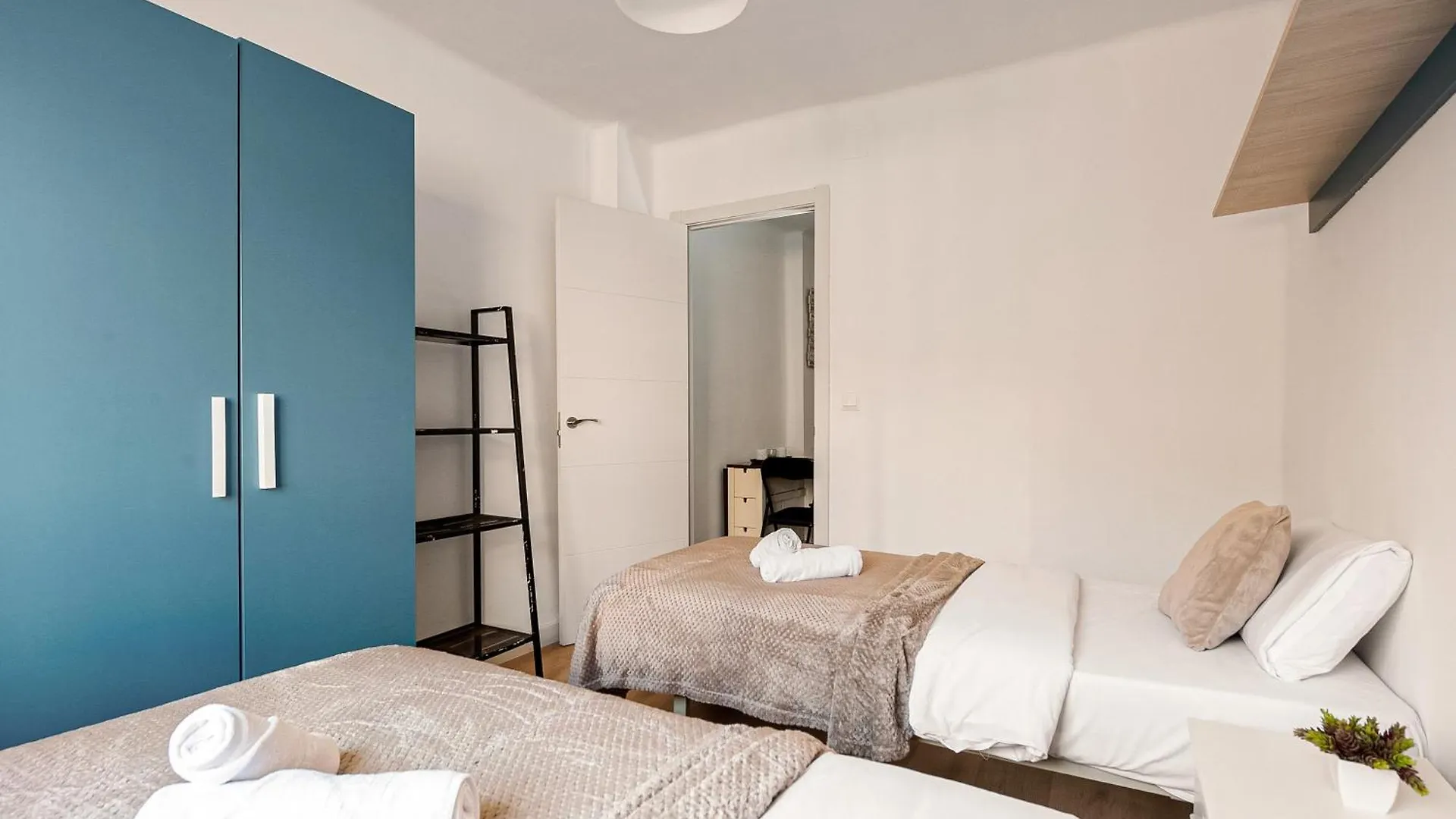 Stay U-Nique Apartment Hernan Ruiz Malaga 0*,  Spain